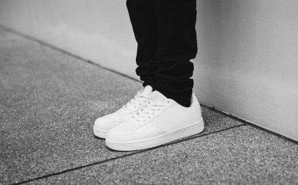 Zapatillas blancas hombre