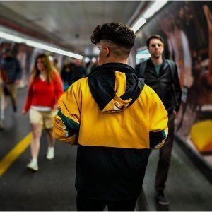 Sudadera estampada hombre